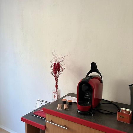 Zum Breyer Bnb City Apartment Baden Bagian luar foto